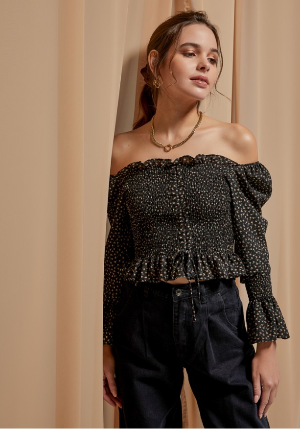Top έξωμο floral